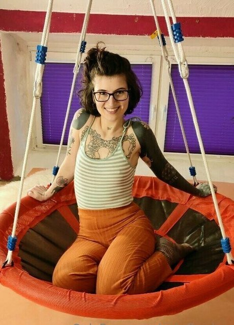 nataliewinz star high quality pictures