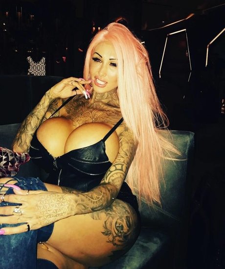 Kacey Diamonds model xxx gallery