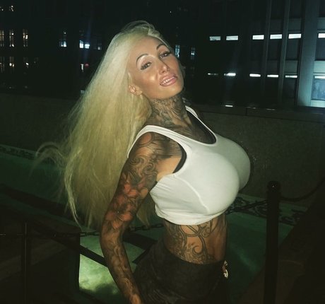 Kacey Diamonds sexy pornstar archive