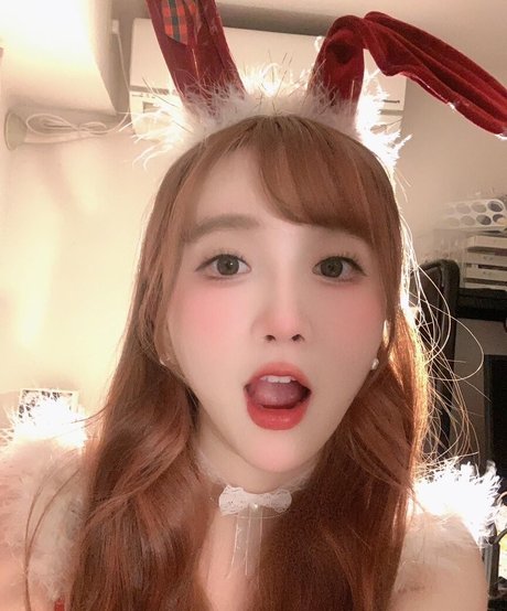 AkatsukiRei model art pics