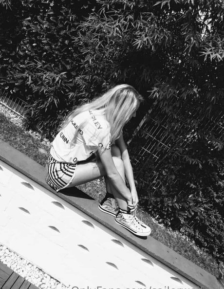 sailerwolfgirl xxx actress photos