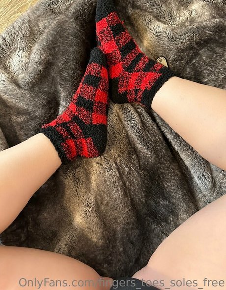 fingers toes soles free art model pictures