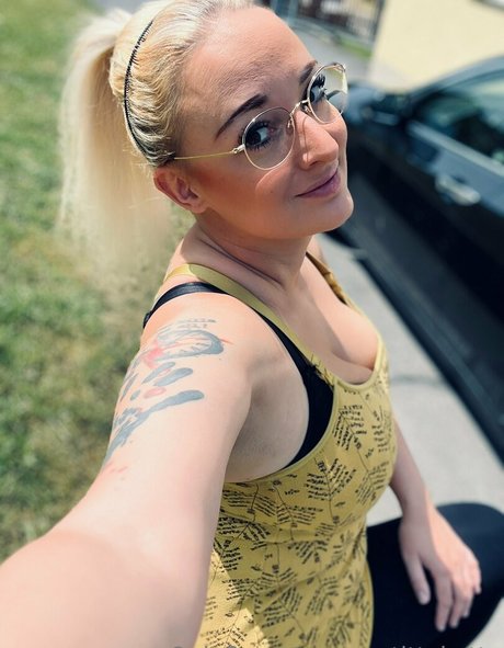 mrstittykatty beautiful model photos