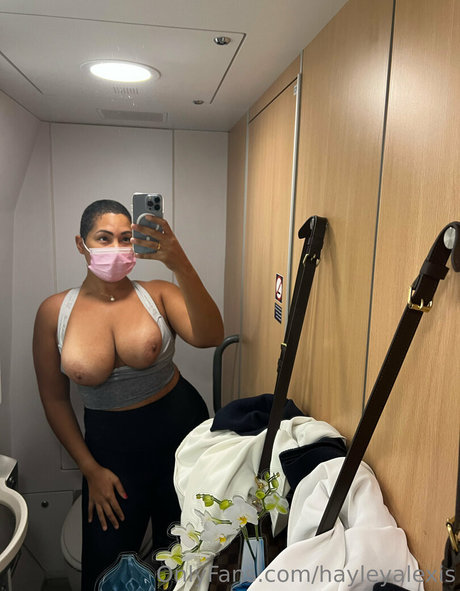 Hayley Alexis Profile pic