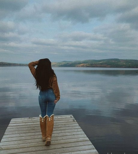 goddess kara nude model archive