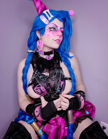 Maxalah pornstar nude image