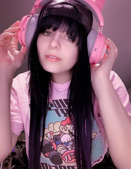 Maxalah xxx actress gallery