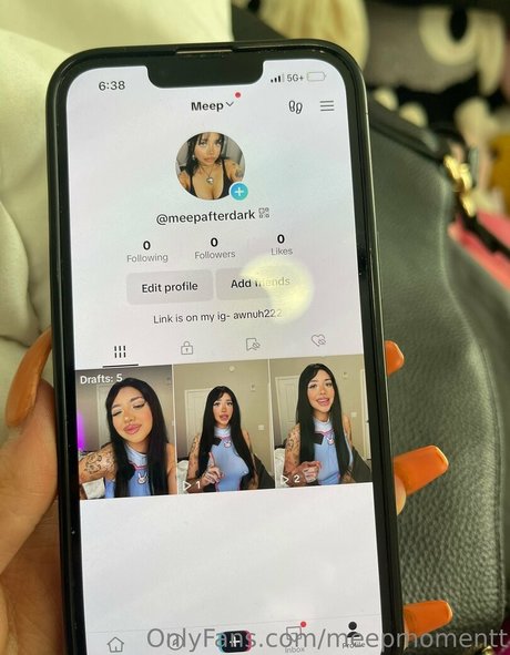 Meepmomentt high quality pornstar gallery