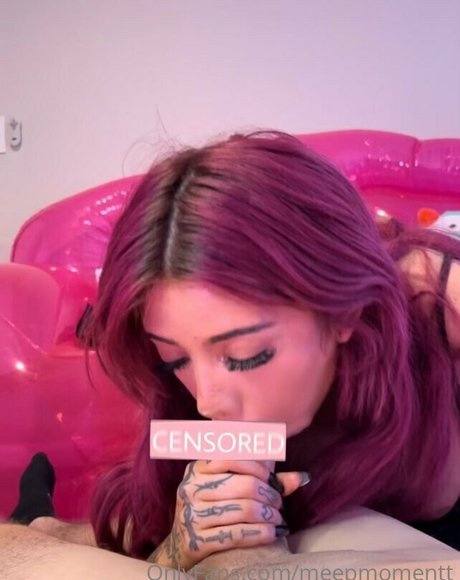 Meepmomentt pornographic model pic