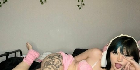 wuvkyu nudes star img