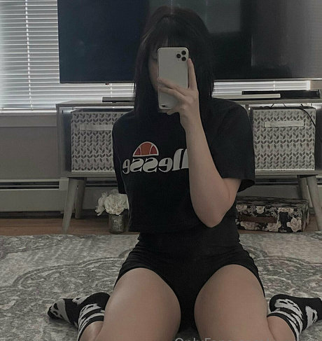 wuvkyu xxx model pic