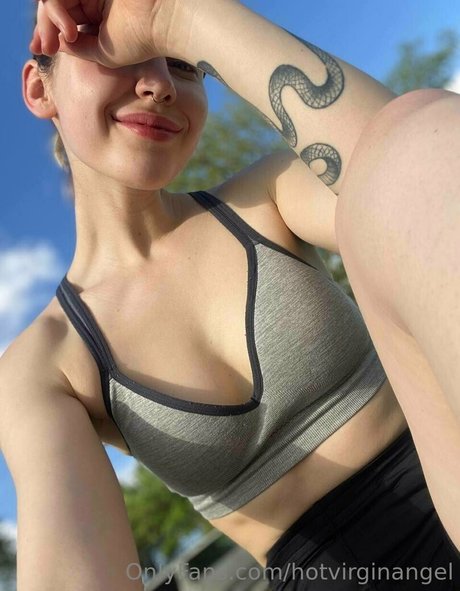 kira kitsune porn star pic