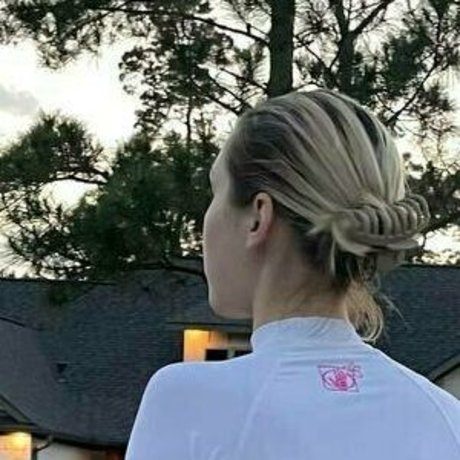 kira kitsune naked star image