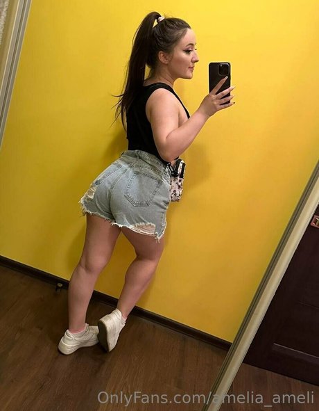 amelia ameli Profile pic