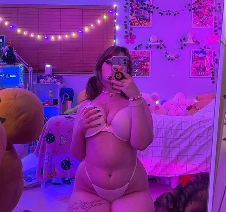 Oxxmilk top actress galleries