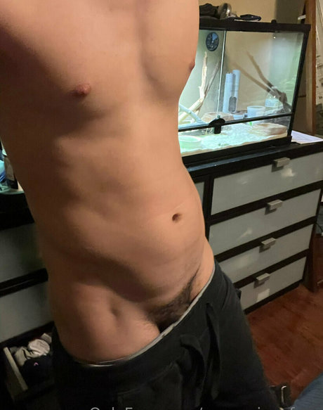 youngricanfree beautiful model photo