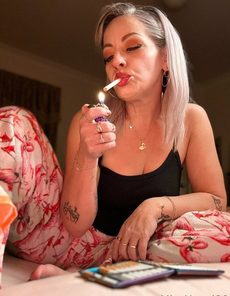 miss hazel80 porn model photo