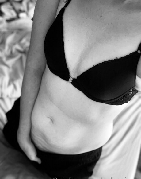 paleopinup perfect star photos