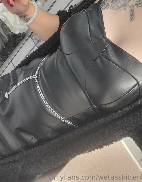 wetasskitten model hd pictures