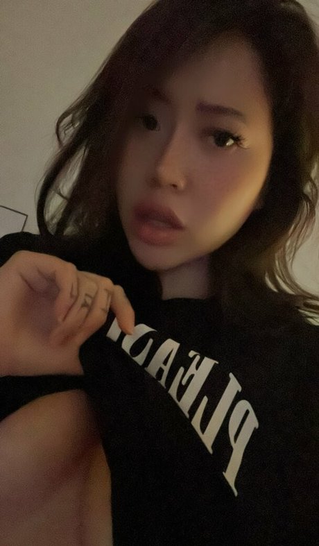 Heidikinnns model adult images