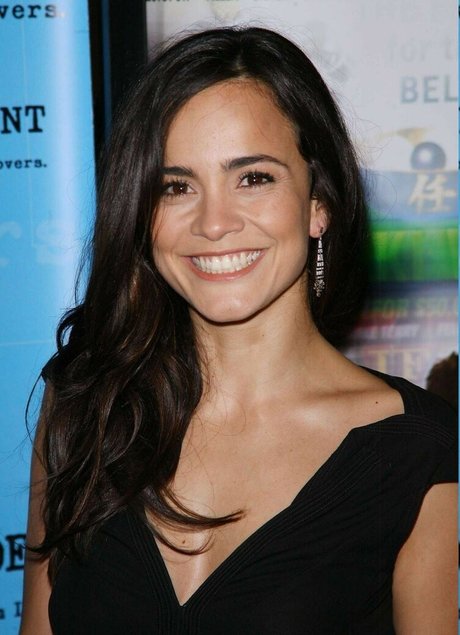 Alice Braga xxx pornstar photos