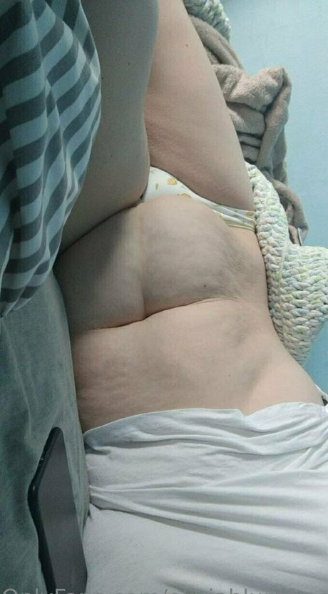 oliviabluntfree naked pornstar photo