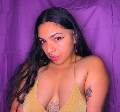 awkan free star nudes pics