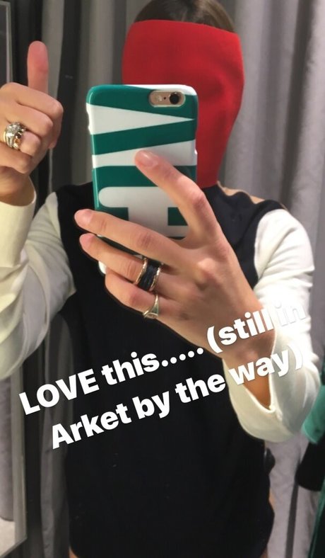 Ginnie Chadwyck Healey sexy actress image