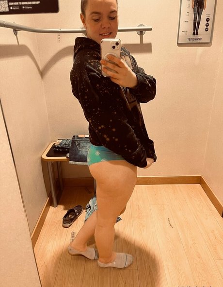 whithirs star nudes archive