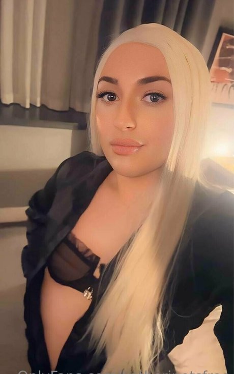 katherinetsfree model nude pics