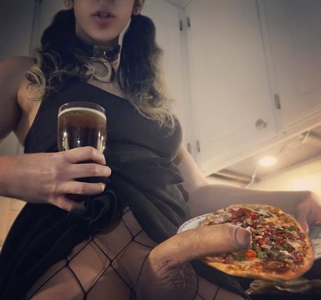 Rayray Sugarbutt xxx actress picture