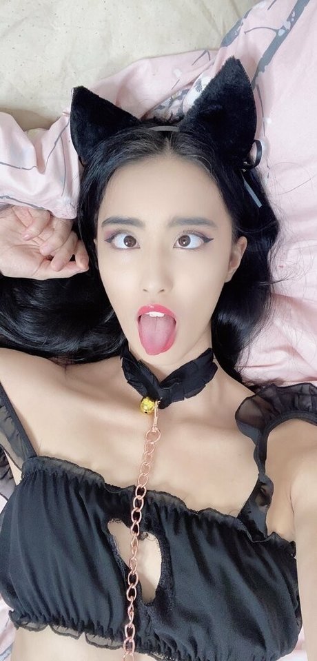 Tayszea star erotic picture