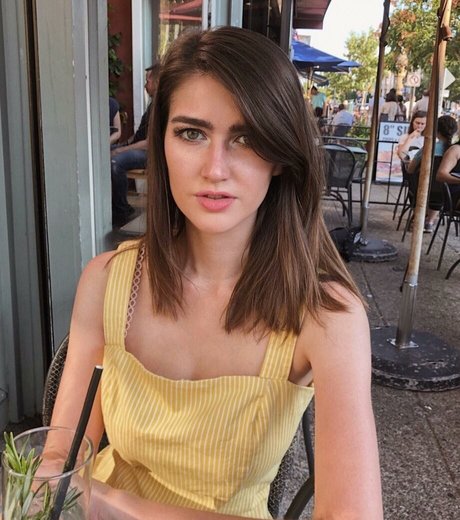 Bailey Moon pornstar perfect images