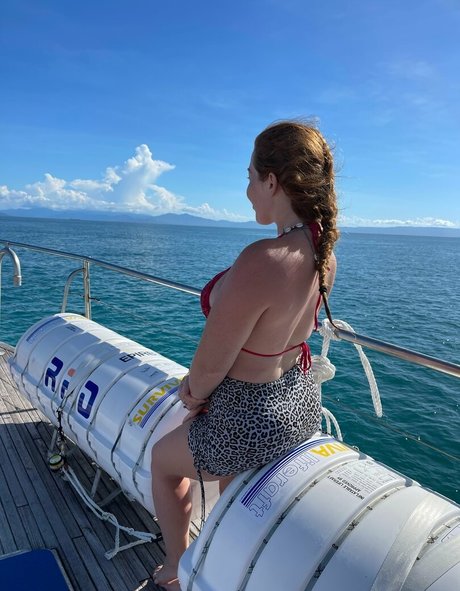 yourlesbianfantasyy pornstar pretty photos