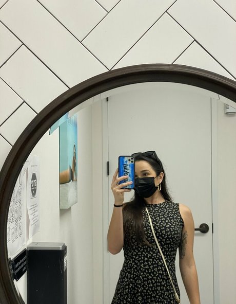 karleegrey high quality actress img