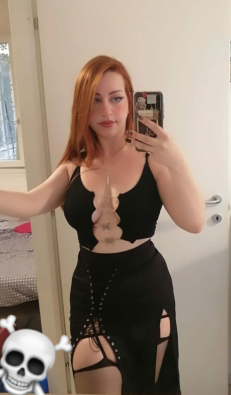 mai nata model sexy photos