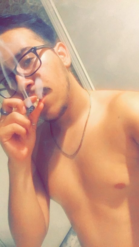 KingE nudes star archive