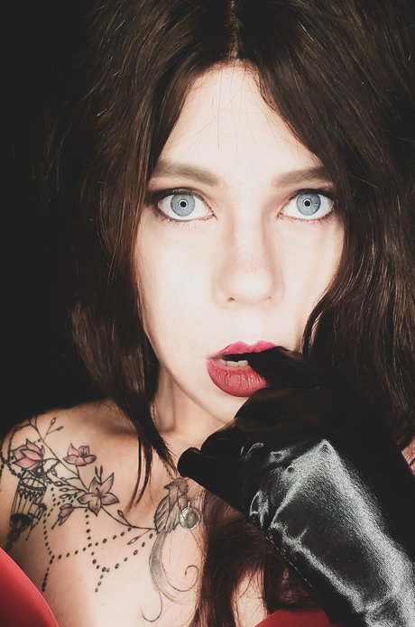 Ayni pornstar picture