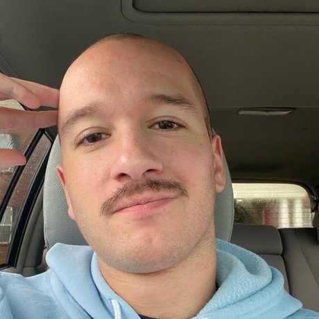 Cheek King_ star exclusive picture