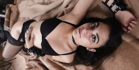 Arian Sweet adult model img