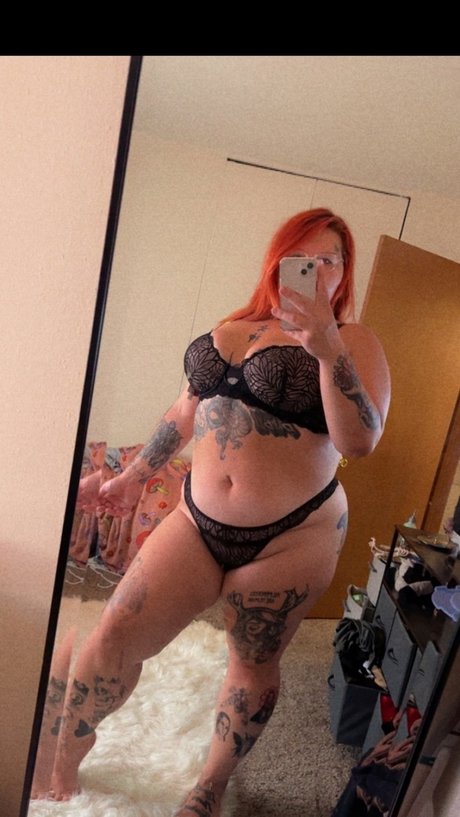 Athena Lotus nudes actress pictures