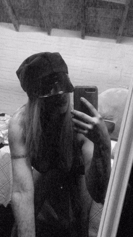 Ariam_ hot actress archive