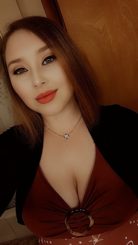 Ameena Knight model perfect pic