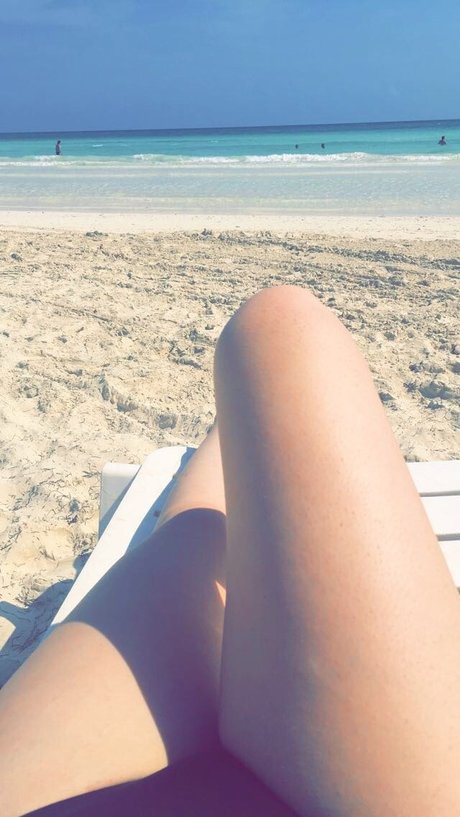 Not Her Face model pretty picture