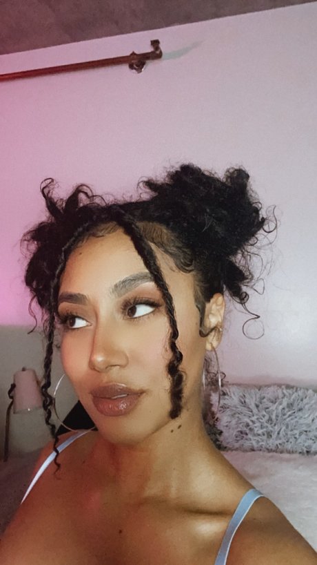 xoxoxo porn star picture