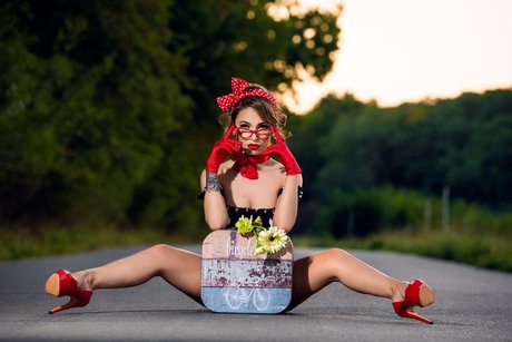 Selenne Noir pornstar hot photos