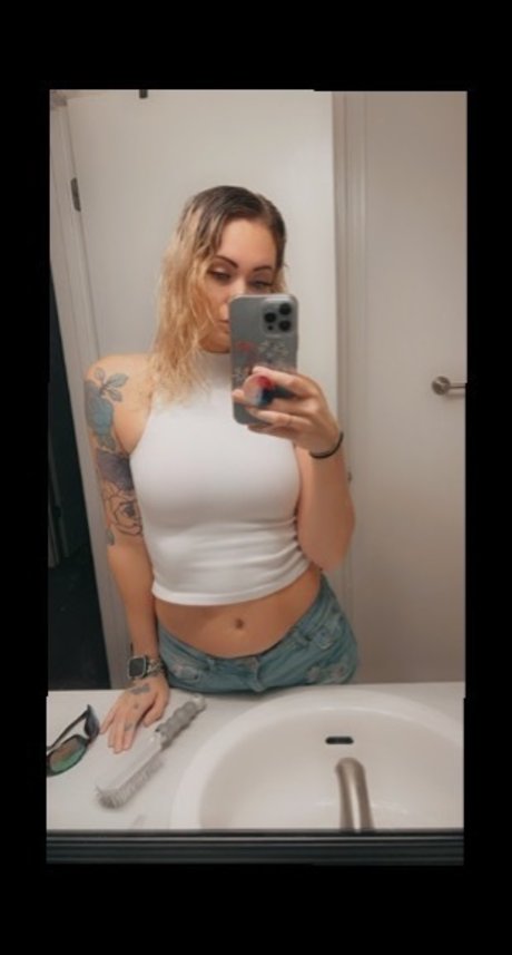 Noelle Ates beautiful pornstar gallery