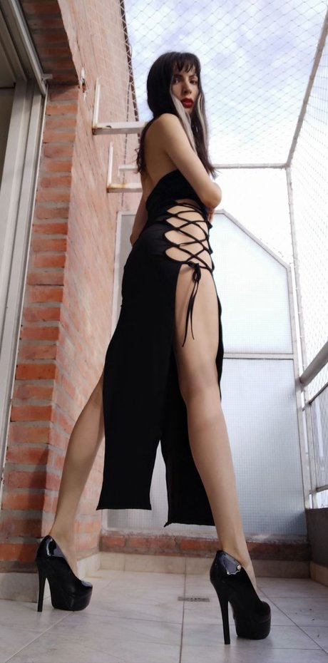 Noel Parker erotic actress photos