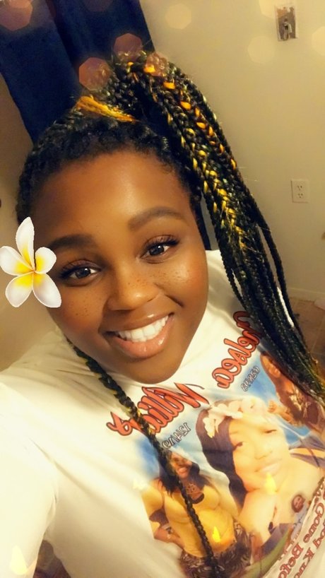 Victoria Williams model adult pic