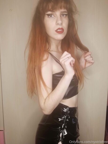 Miss Nyxtrix FREE hd model archive